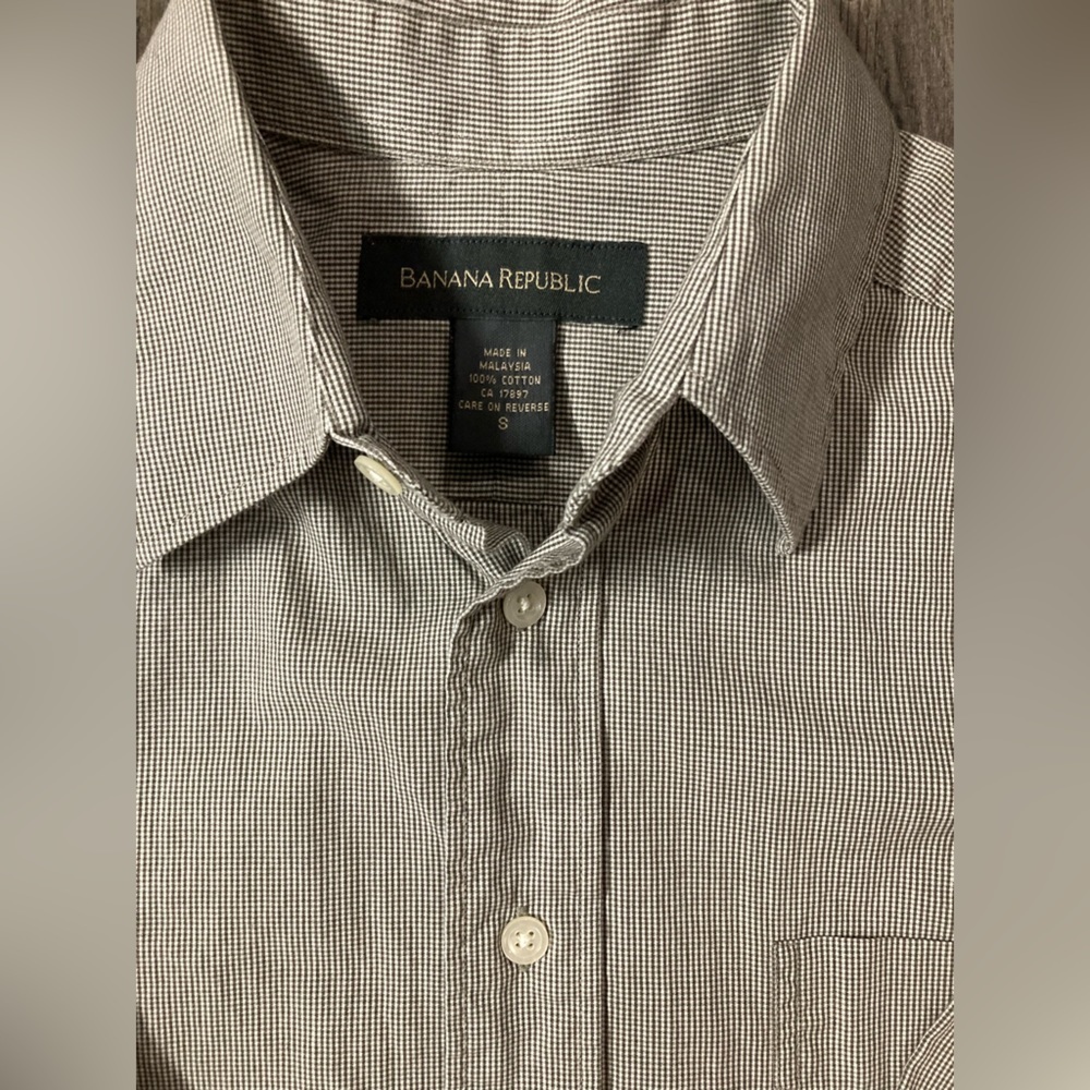 Banana‎ Republic Men’s Small Button Down Shirt